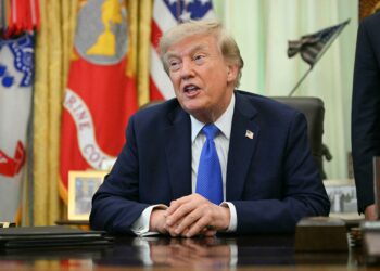 Crypto President—Donald Trump, Pressures Senate to Fast-Track Crypto CLARITY Act to Counter China